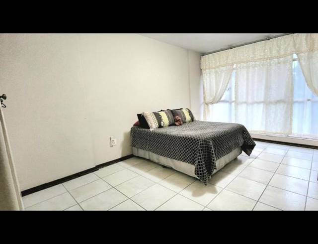 2 BEDROOM APARTMENT FOR SALE IN DENLEE